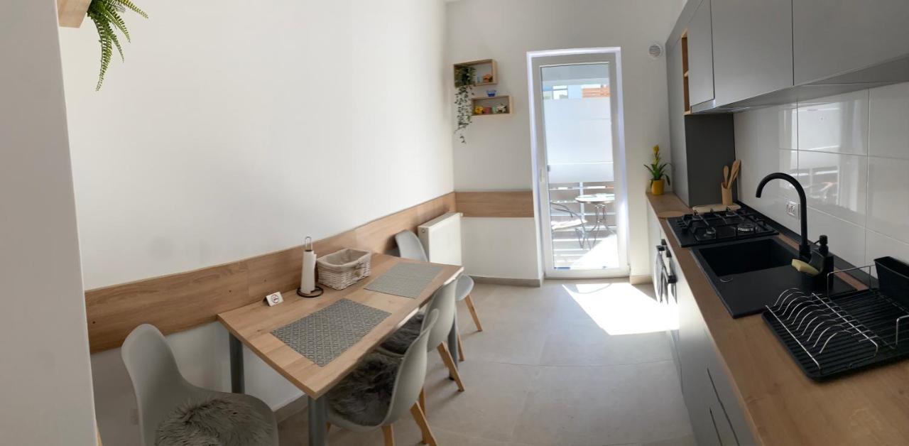 Appartement Deea H24 à Rîşnov Extérieur photo